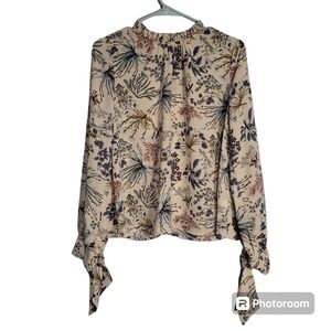 Wayf Floral Blouse size S